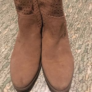 Tan perforated boots - American Eagle - 8